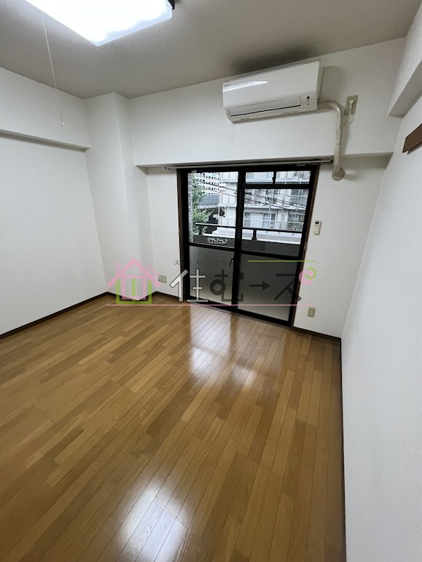 モンテ新大阪 ベッドルーム