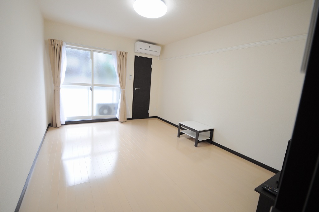 レオネクストウイング　片山Ⅱ ベッドルーム