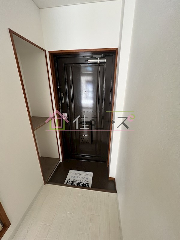 瓜破シャルマン 玄関