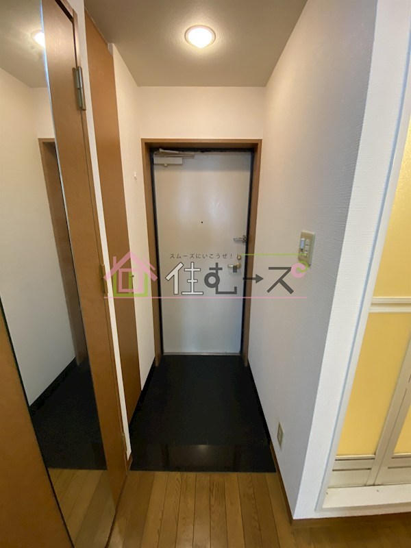 ジュネーゼ大阪城南 玄関