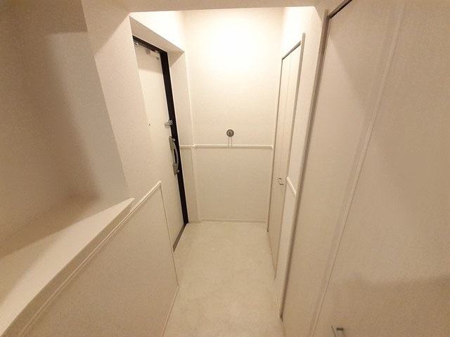 クルール尼崎 玄関