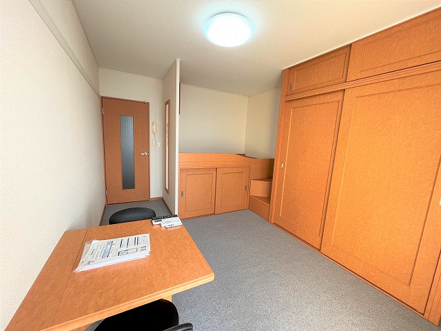 レオパレスパルフェ ベッドルーム