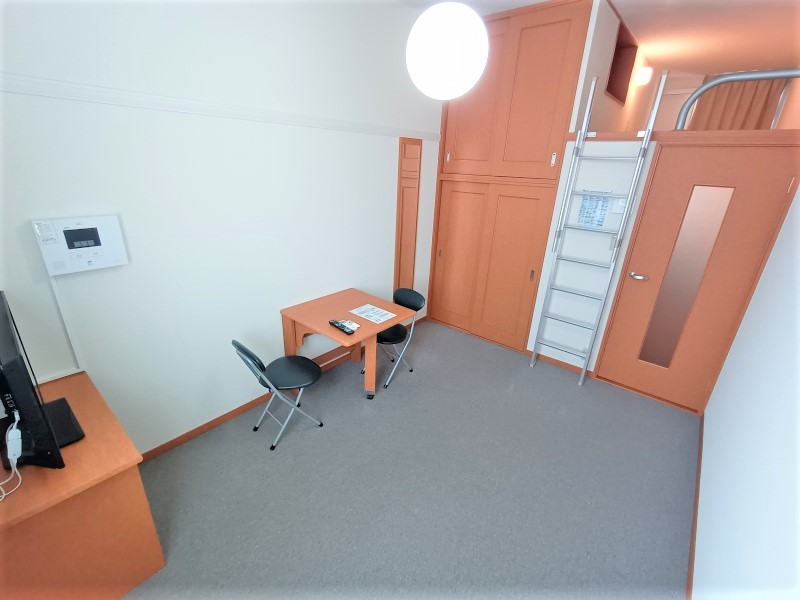 レオパレスピーチ リビング