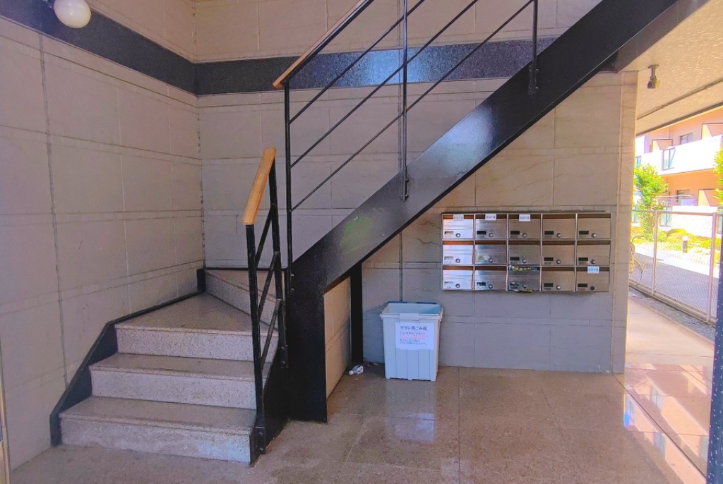 レオパレス中井町３ その他4