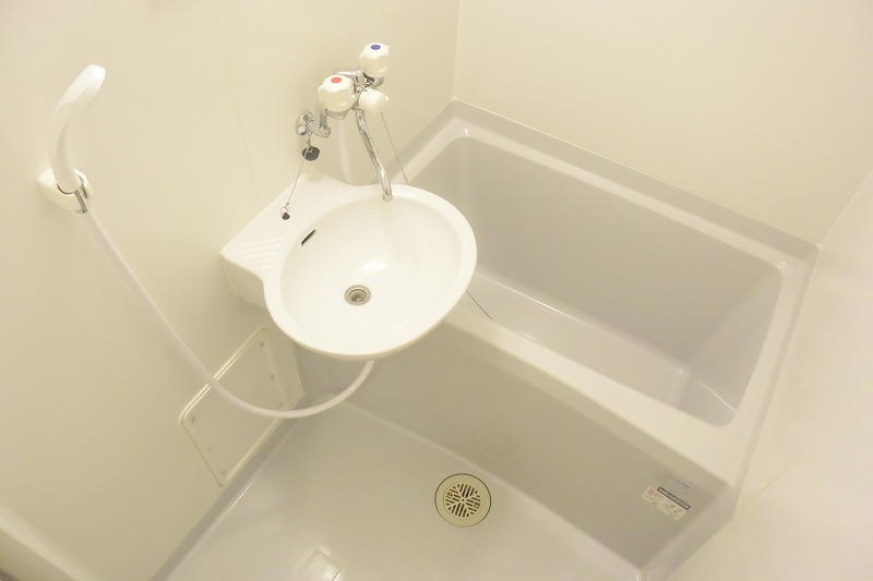 レオパレス白百合 風呂画像