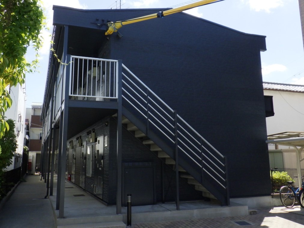 レオパレスレミネンス 外観