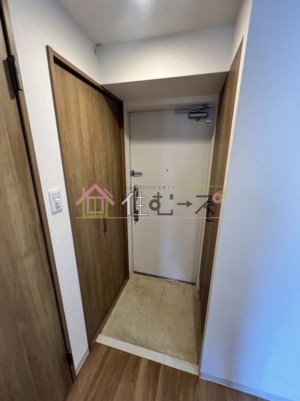 フォーリアライズ阿波座WEST 玄関