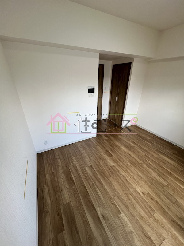 フォーリアライズ阿波座WEST リビング