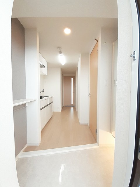 メルベージュ岸 玄関