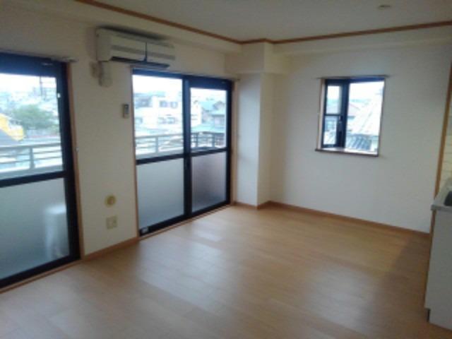 サンライズ・フジ リビング