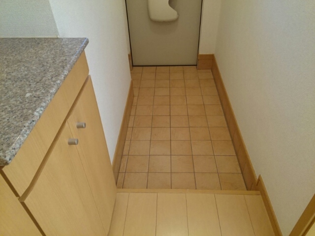 エレガンテ・フィオーレ 玄関