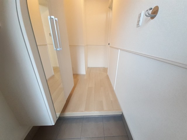 セレーノメゾン 玄関