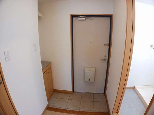 フロールマリポッサ 玄関