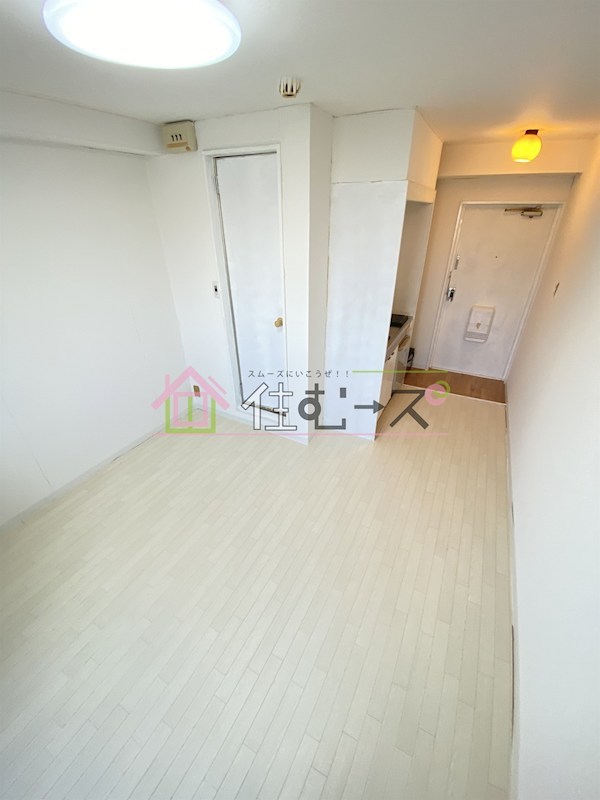 メゾンルリエル リビング