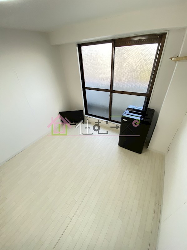 メゾンルリエル ベッドルーム