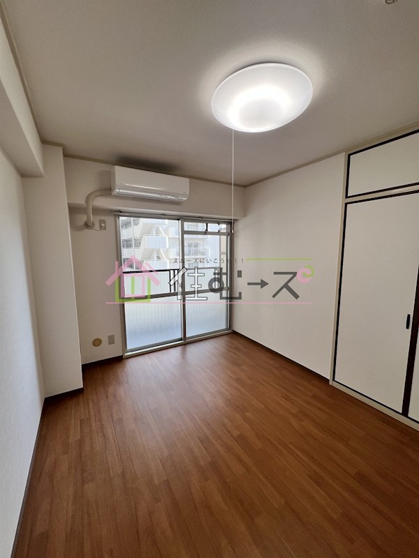 新大阪グランドハイツ北 ベッドルーム