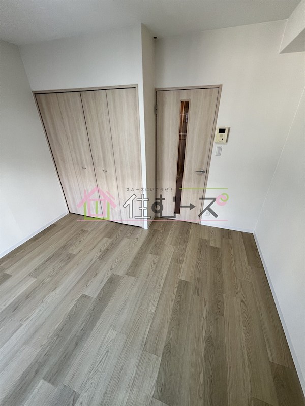 グランエクラ岸里 リビング