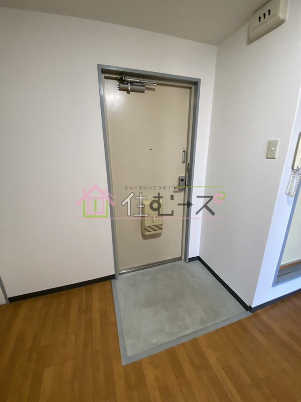 サン泉ハイツ 玄関