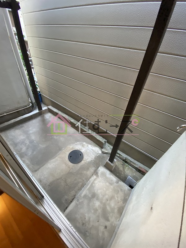 御崎1-9-29貸家 ベランダ