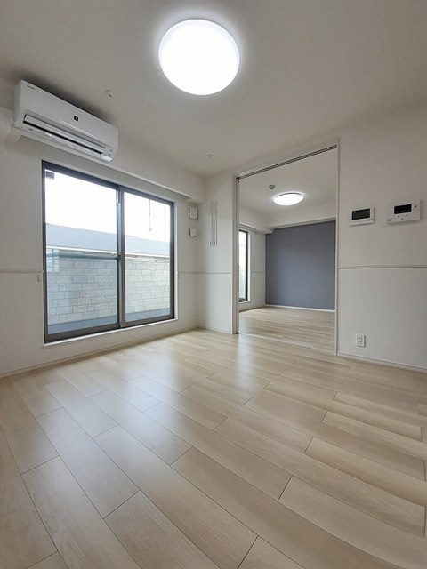 アット横小路 リビング