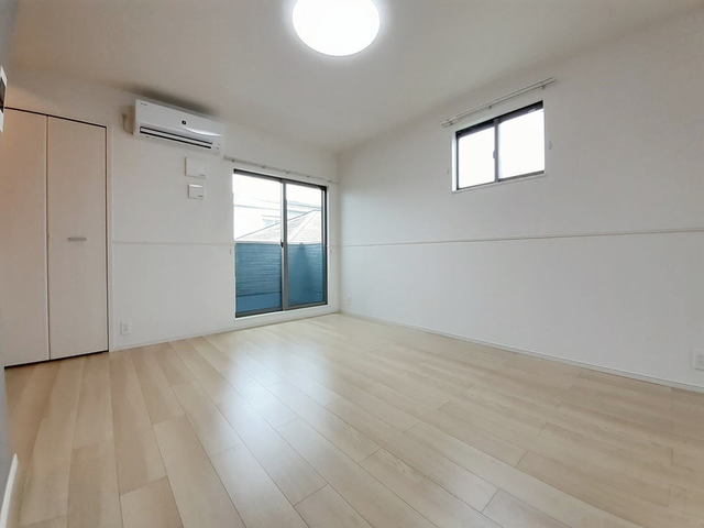 ロンガ　ヴィータ和泉Ⅱ リビング