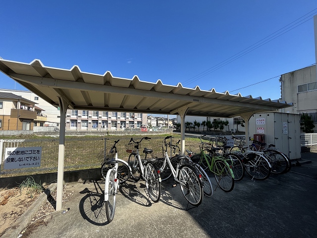 レオパレスセントラルＫＥＮＪＩ その他4