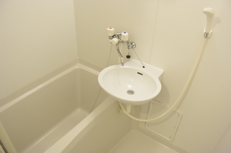 レオパレスＩＭＡＧＯⅢ 風呂画像