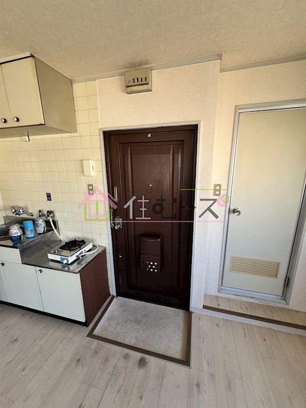 プチハイツ 玄関