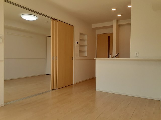 サンリット・レジデンス　Ⅲ リビング