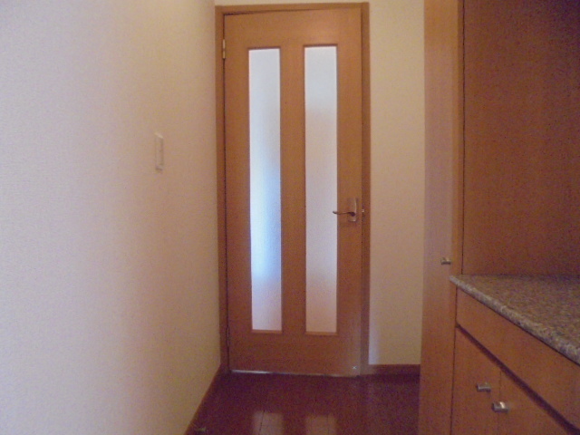 エレガントカーサＢ棟 玄関