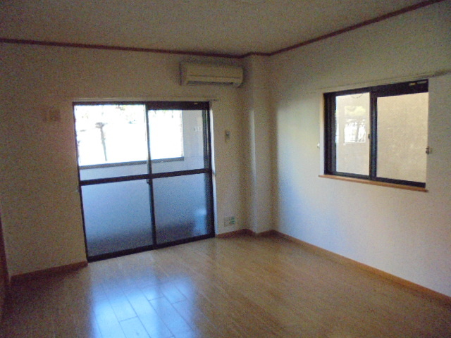 メゾンピュア リビング