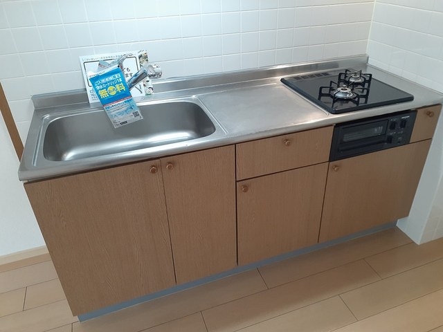 リブェール宝塚Ⅱ キッチン