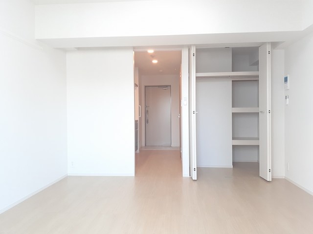 クリム岸里 リビング