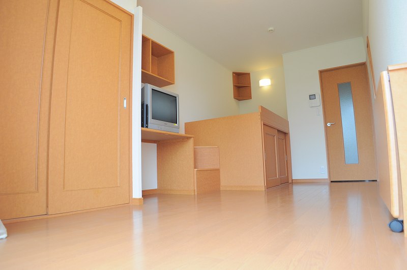 レオパレス北巽駅西 リビング