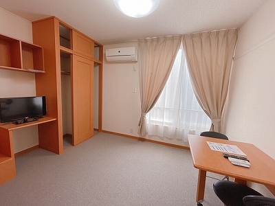 レオパレスサン　フィールド リビング