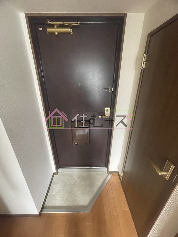 グローハイツ松崎町 玄関