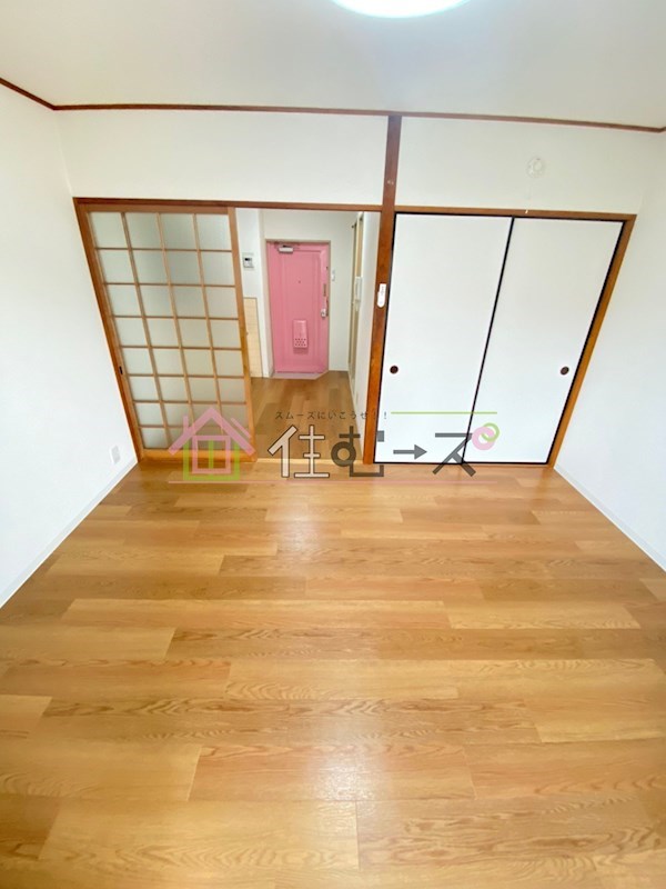 コーポロイヤル リビング