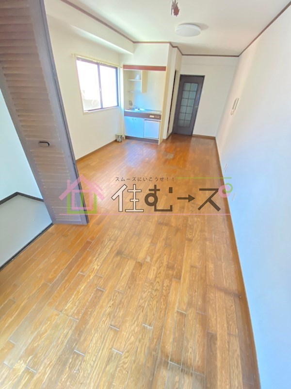 ペントハウス花園 リビング