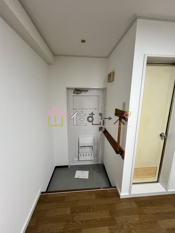 住吉ハイツ 玄関