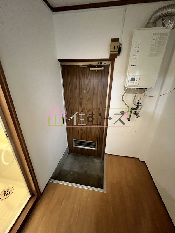 ハイム楠井 玄関