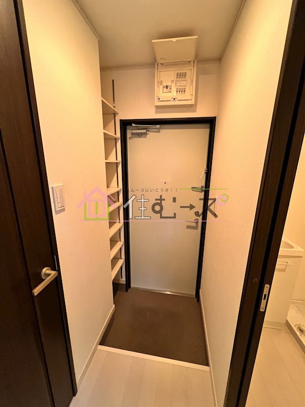 グランクレールK 玄関