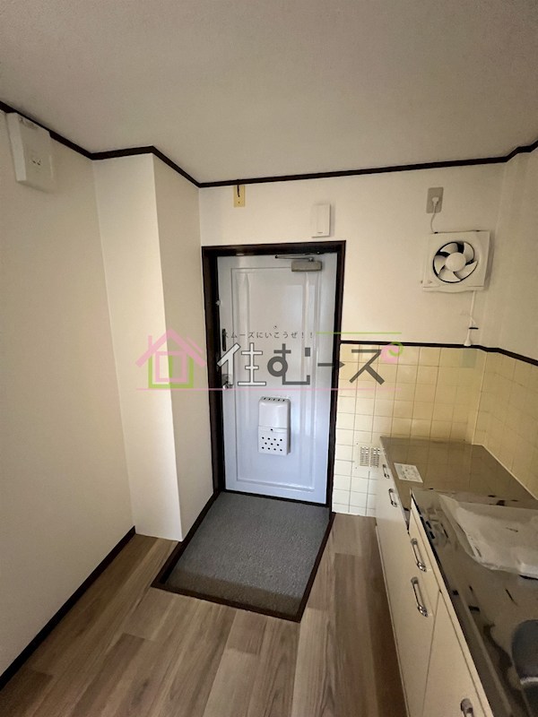 寿マンション 玄関