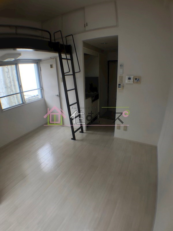 新大阪OMパレス リビング