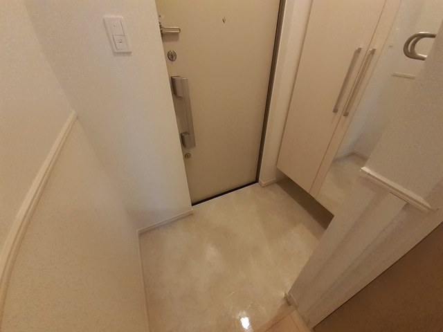 エスコンディーテ 玄関