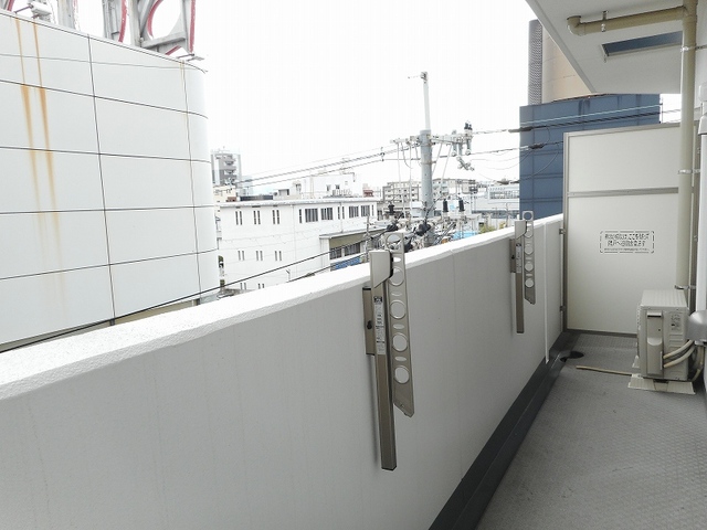 クリント　ブライアント ベランダ