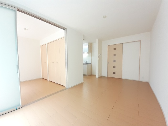 Ｎｅｏ　Ｃｏｕｒｔ　藤 リビング