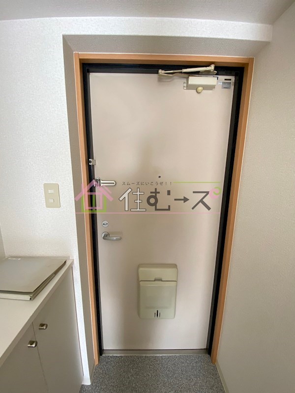 ウィンヒルズ難波西 玄関