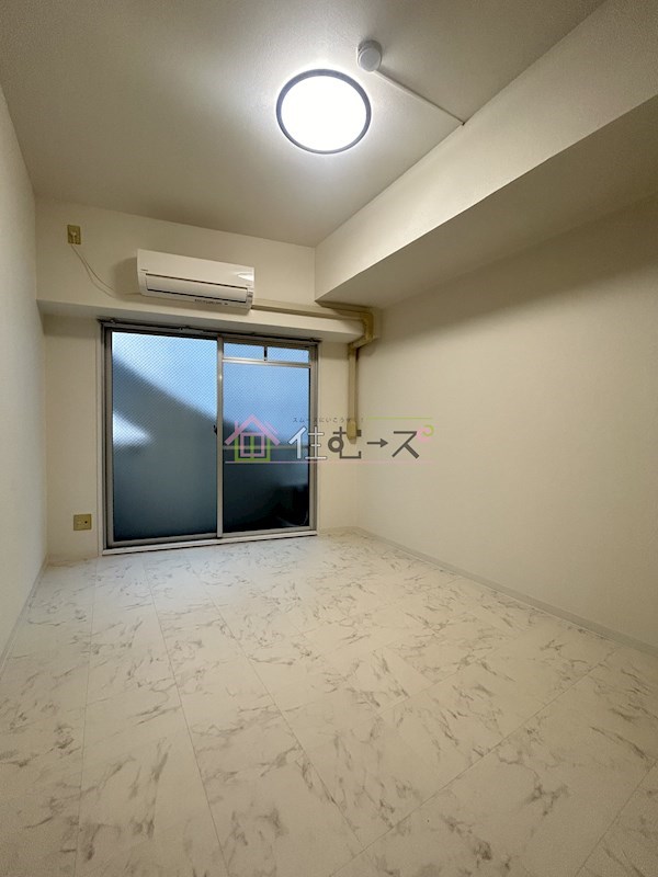 R-CUBE新大阪 ベッドルーム