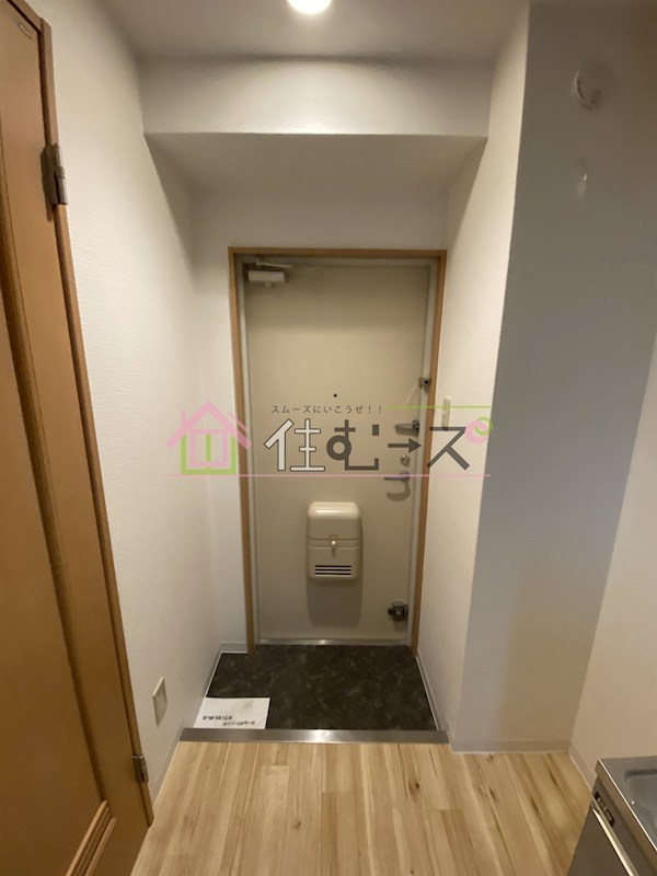 グレース上本町 玄関