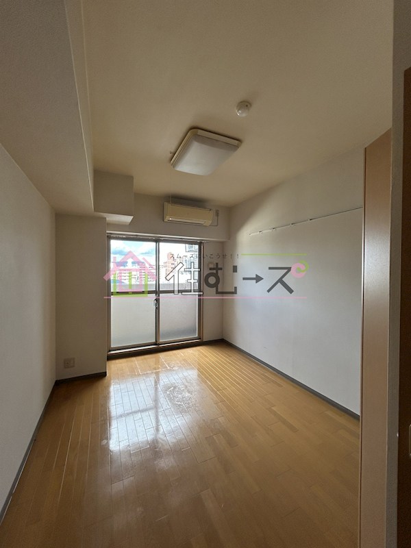 セゾンコート新大阪 ベッドルーム